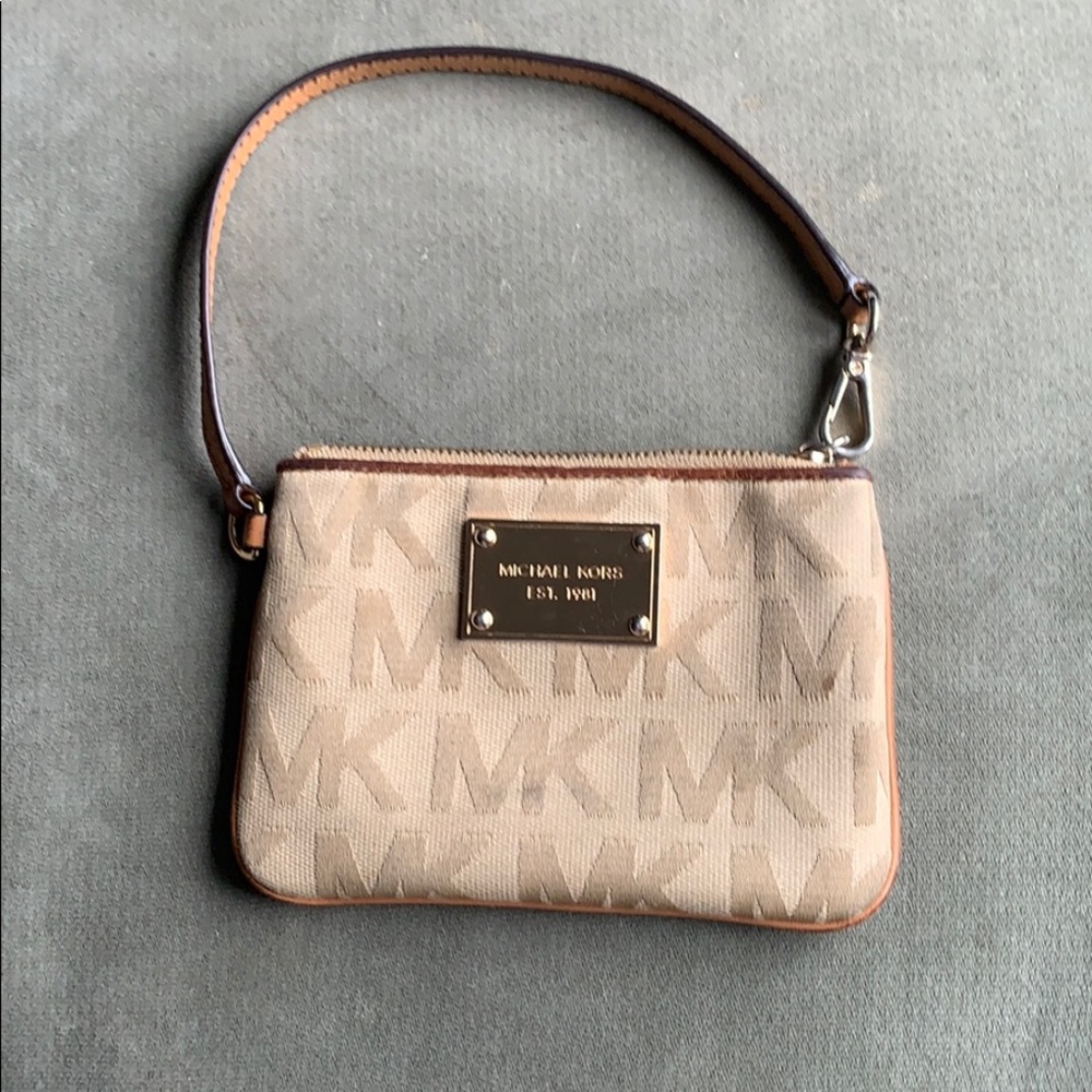 Michael Kors wristlet